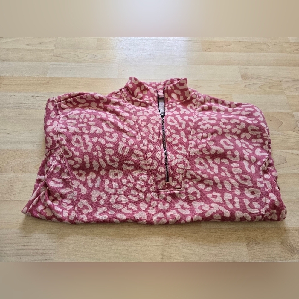 Rise By Lularoe Half Zip Pink Leopard Print Sweatshirt With Thumbholes Size L